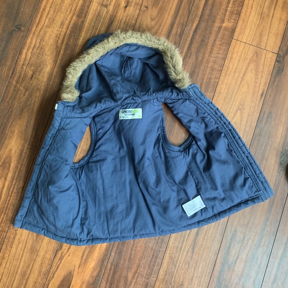 Eskimo toddler hooded vest & button down - Picture 4 of 7